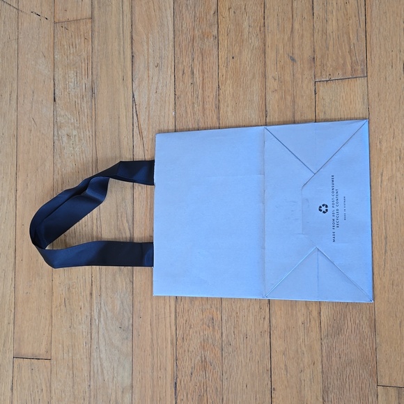Neiman Marcus Empty Paper Grey Silver Shopping Bag Black Ribbon Handles 9"x7"x4” - Picture 2 of 8